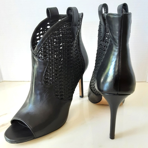 Jessica Simpson Shoes - LIKE NEW JESSICA SIMPSON JEXELL LEATHER WOVEN PEEP TOE BOOTIE SZ 10